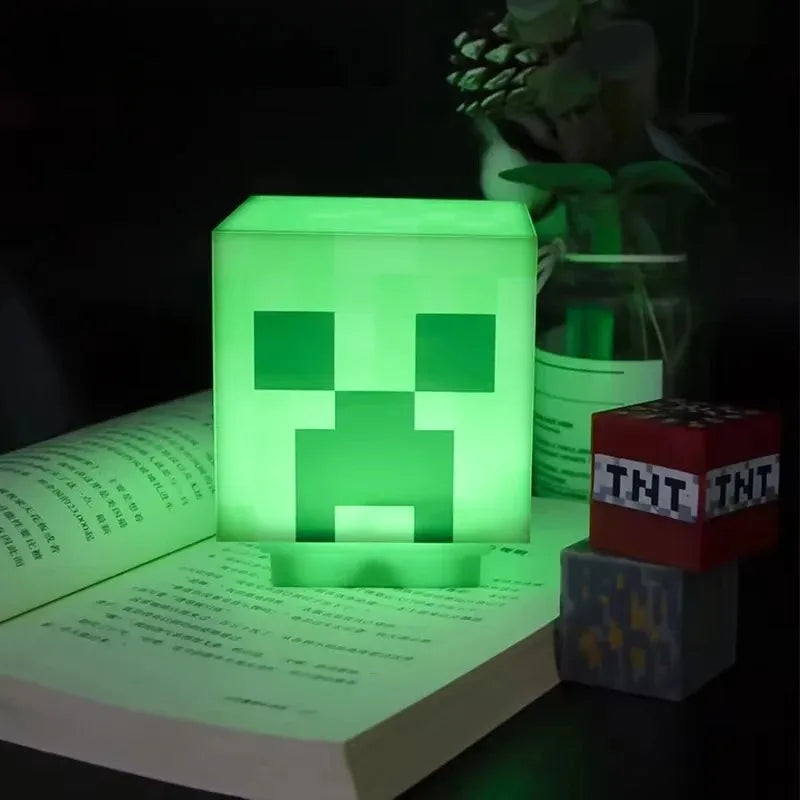 Minecraft Creeper Lamp